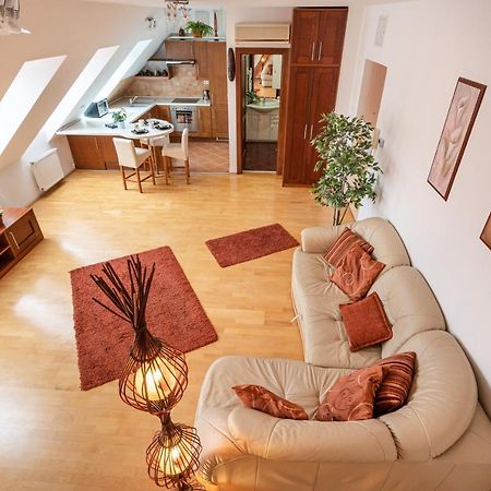 Beautiful Apartment With Ac Budapest Extérieur photo