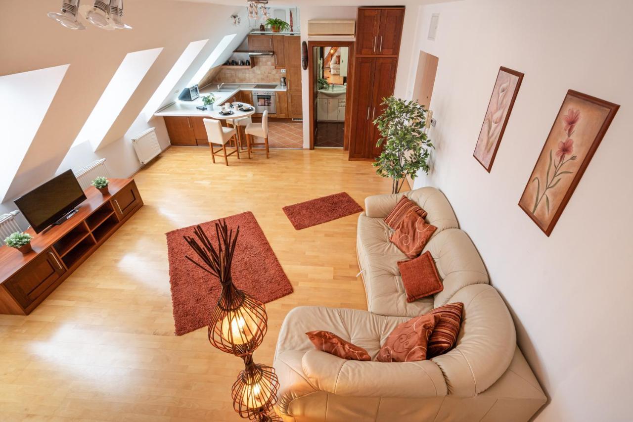 Beautiful Apartment With Ac Budapest Extérieur photo